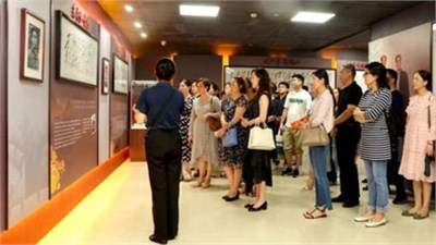 長沙寧兒婦產(chǎn)醫(yī)院開展"慶七一"主題黨建活動(dòng)