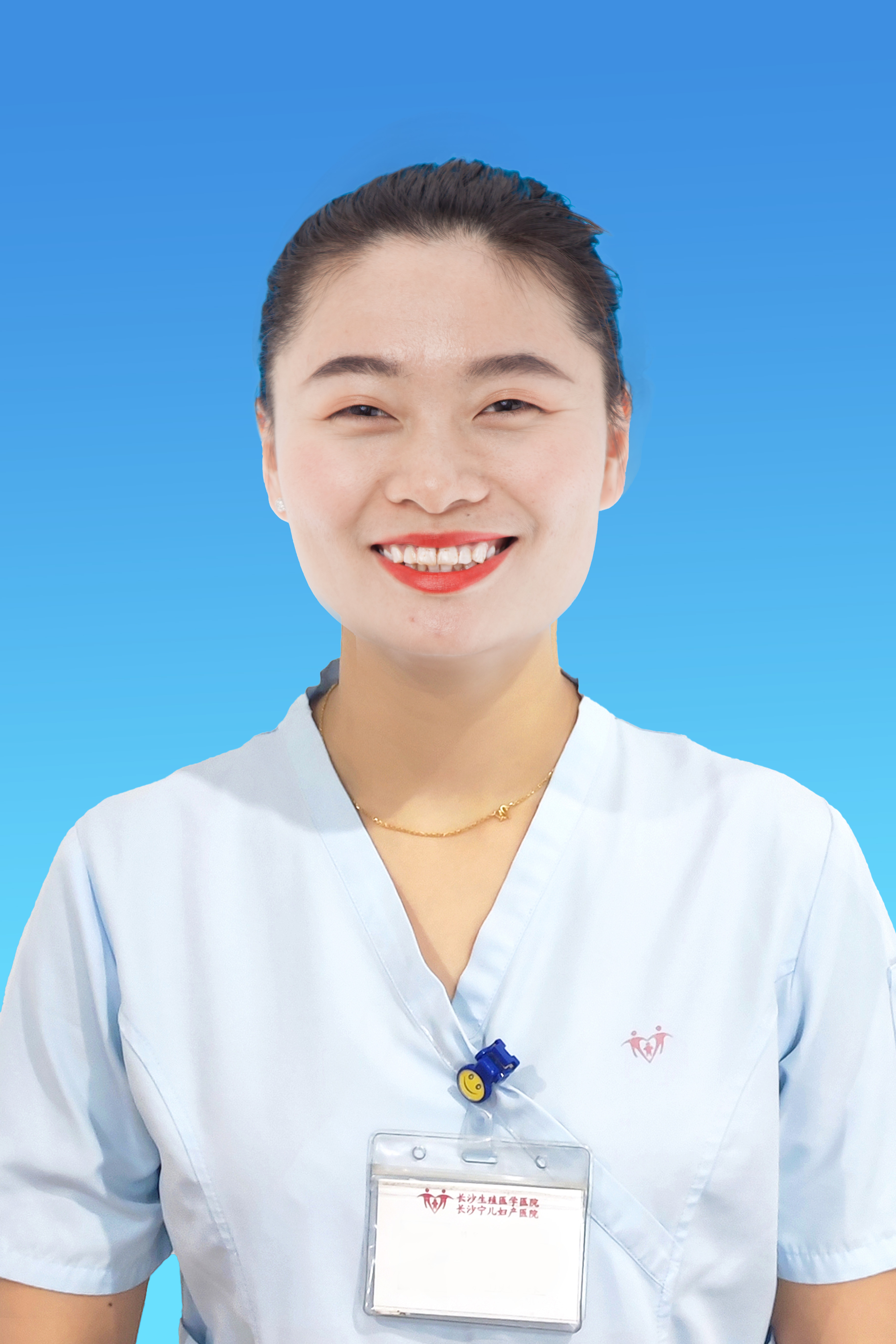 邱玲