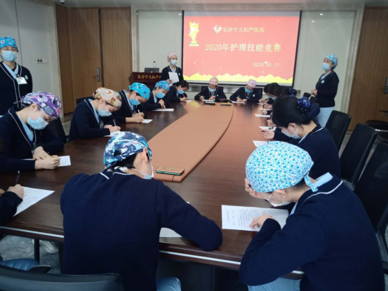 長沙寧兒婦產(chǎn)醫(yī)院歡慶護士節(jié) 操作大比武