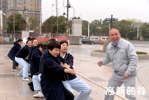 陽春三月新綻放? 細雨撥河慶“三八”